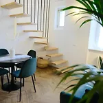 Gg Vatican Townhouse *